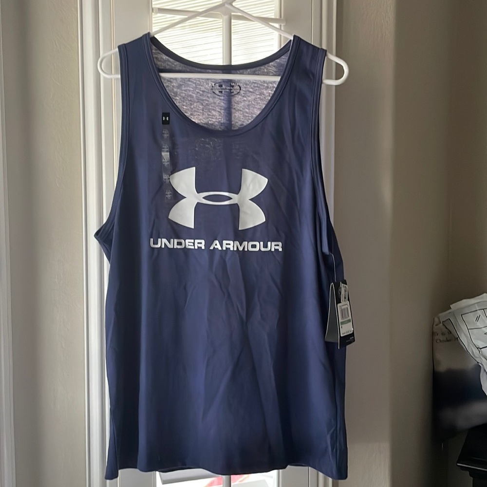 Mens Under Armour tank